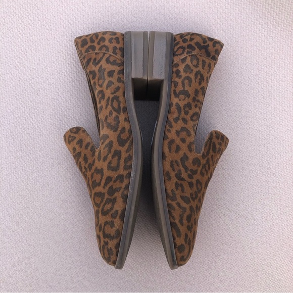 CLARKS TRISH STYLE WOMENS LEATHER SLIP-ON VENETIAN LOAFERS 7 - Picture 7 of 15